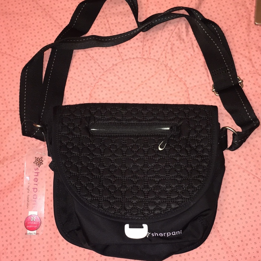 Sherpani Milli LE crossbody bag